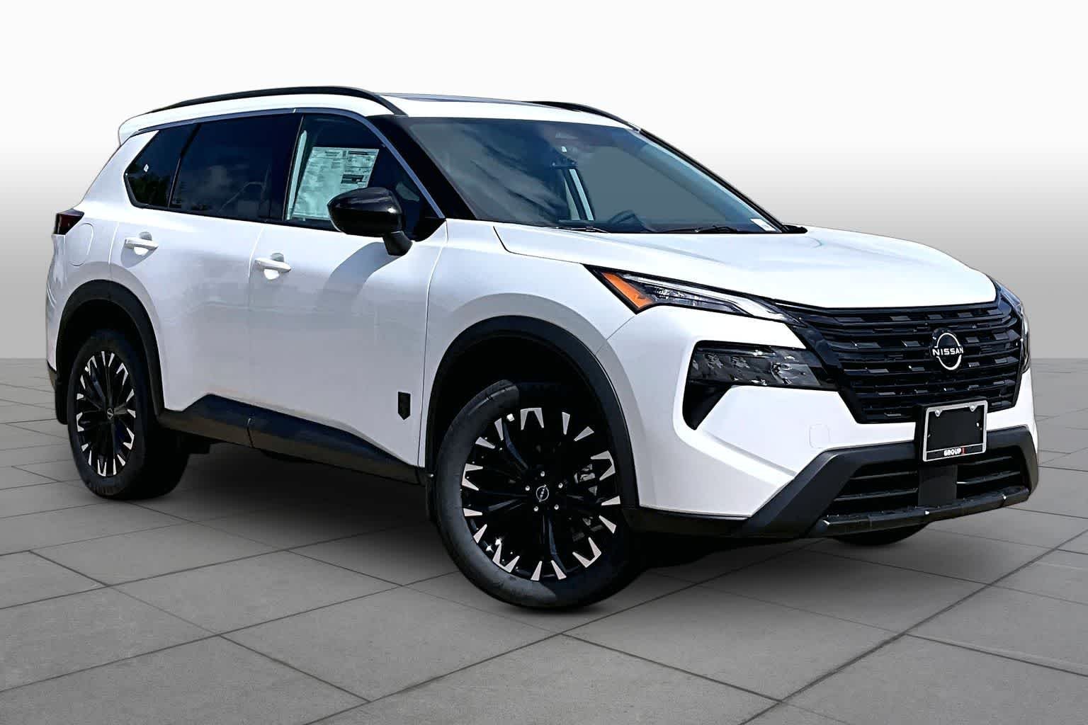 New 2026 Everest White Pearl TriCoat Nissan Dark Armor image 2