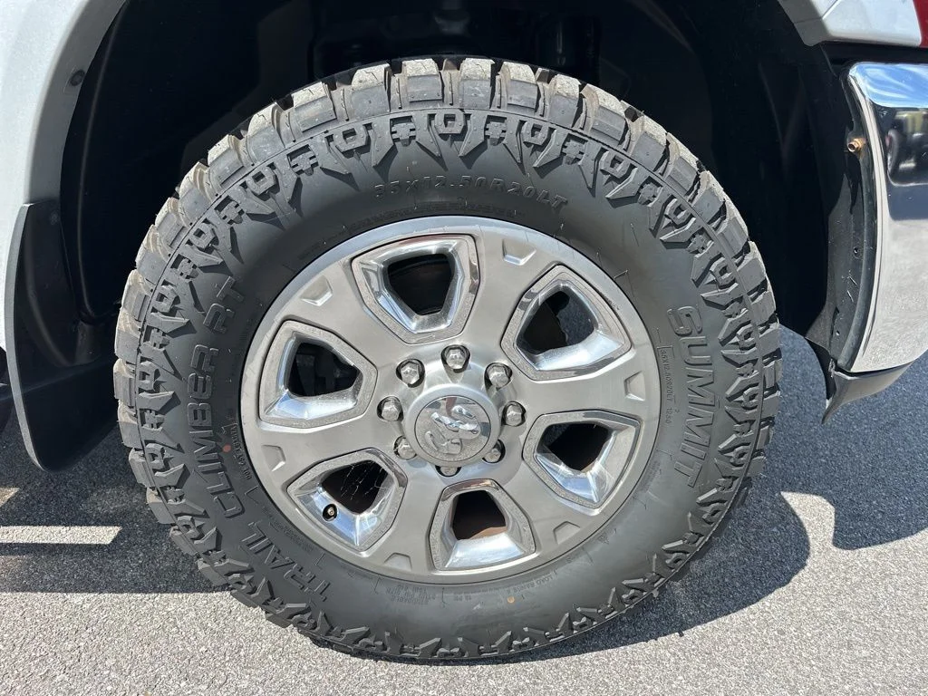 Used 2014 Red Ram Laramie image 14
