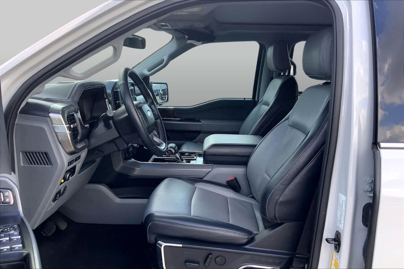 Used 2023 Avalanche Ford LARIAT image 8