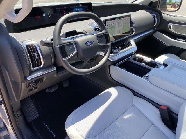New 2026 Glacier Gray Metallic Tri-Coat Ford Platinum image 15