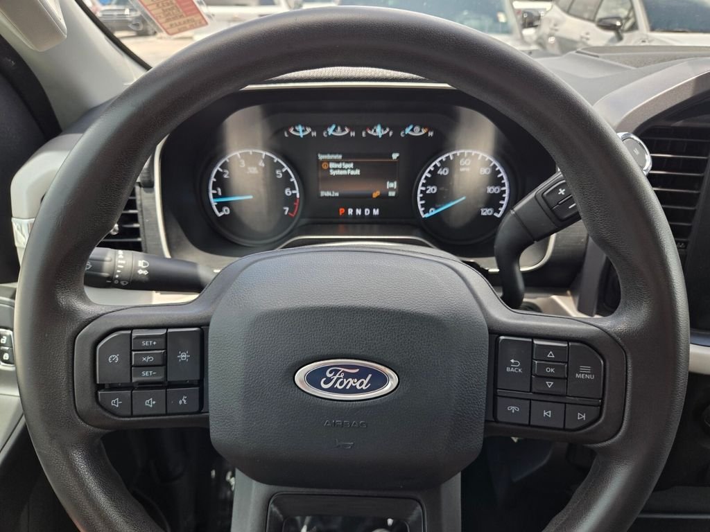 Used 2023 White Ford XL image 27