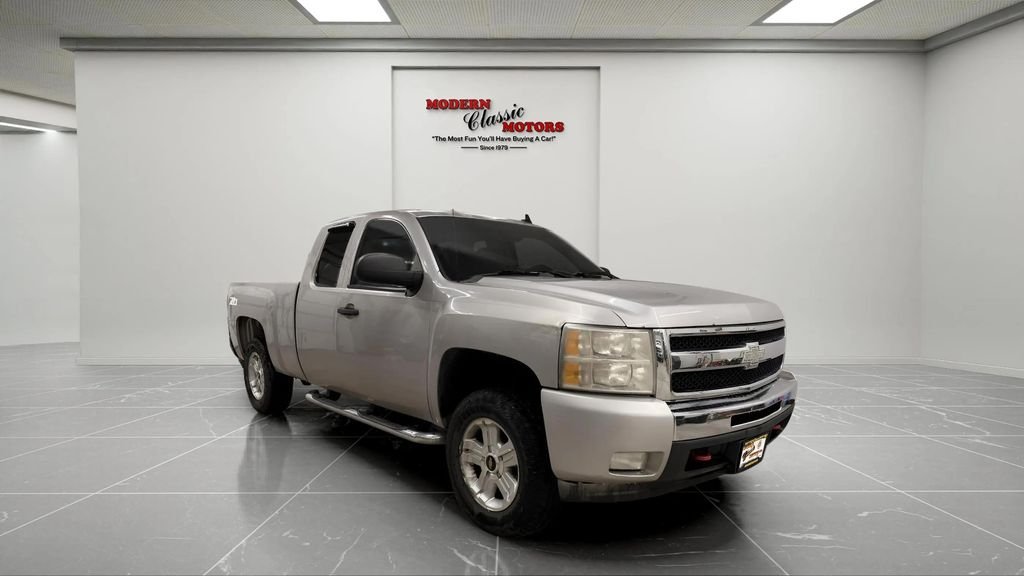 2009 Chevrolet Silverado 1500 1LT Extended Cab SWB's photo