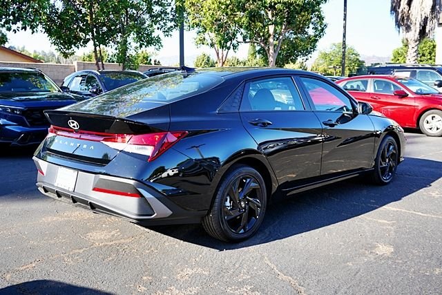 New 2026 Black Hyundai SEL Sport image 8