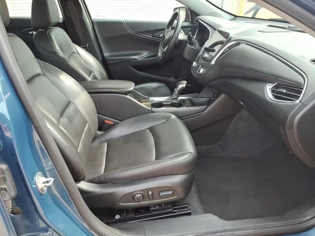 Used 2024 Lakeshore Blue Metallic Chevrolet 2LT image 22