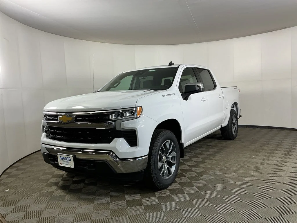 New 2026 White Chevrolet LT image 3