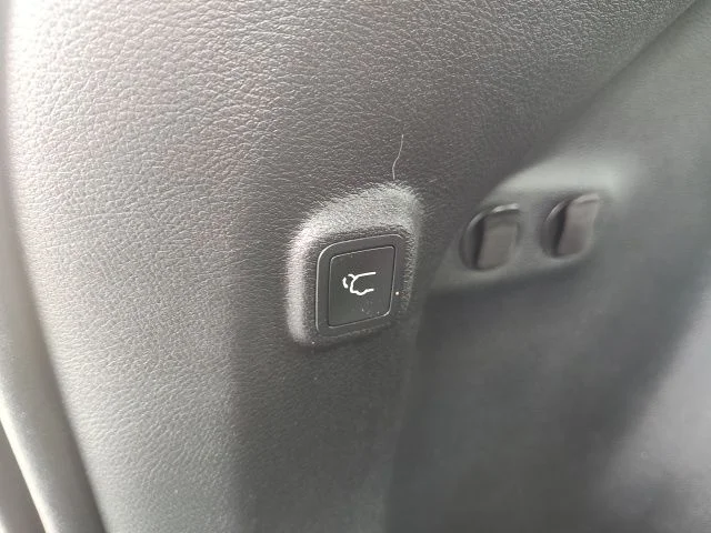 Used 2020 Red Jeep Trailhawk image 33