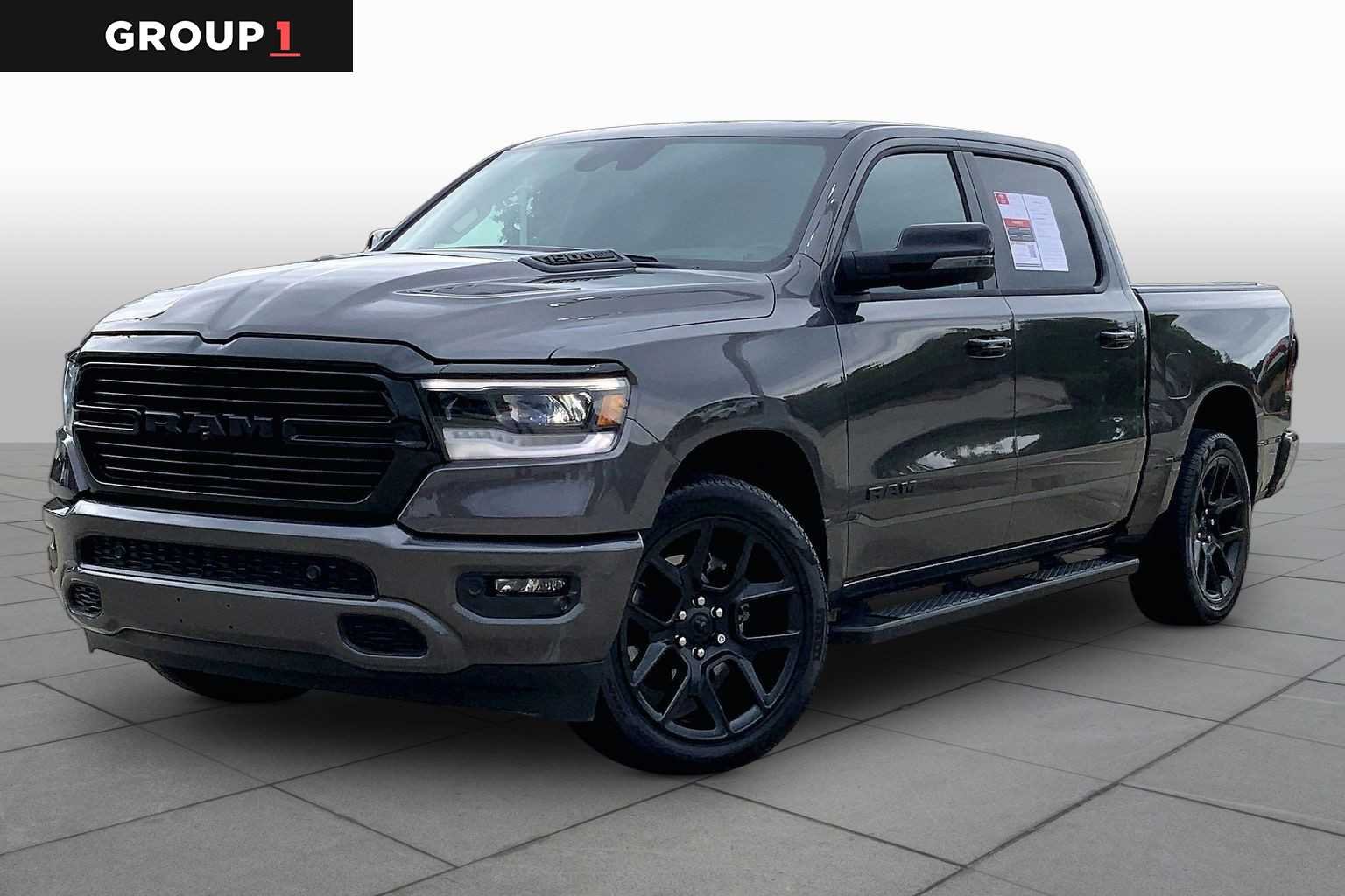 2024 RAM 1500 Laramie 4x4 Crew Cab 5'7's photo