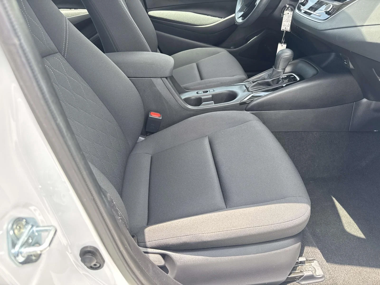 Used 2025 Wind Chill Pearl Toyota LE image 9