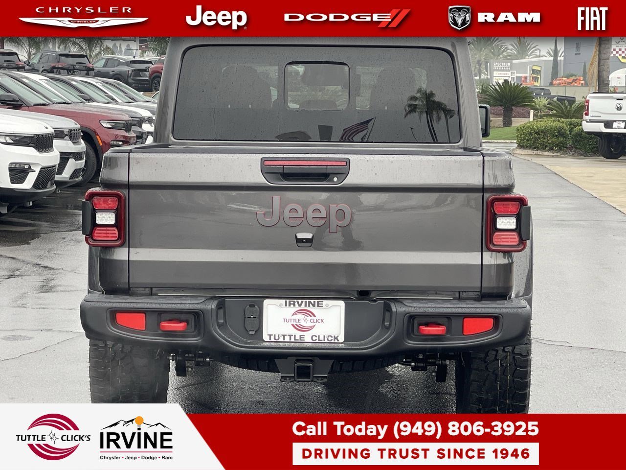 New 2026 Granite Crystal Metallic Clear-Coat Exterior Paint Jeep Rubicon image 5