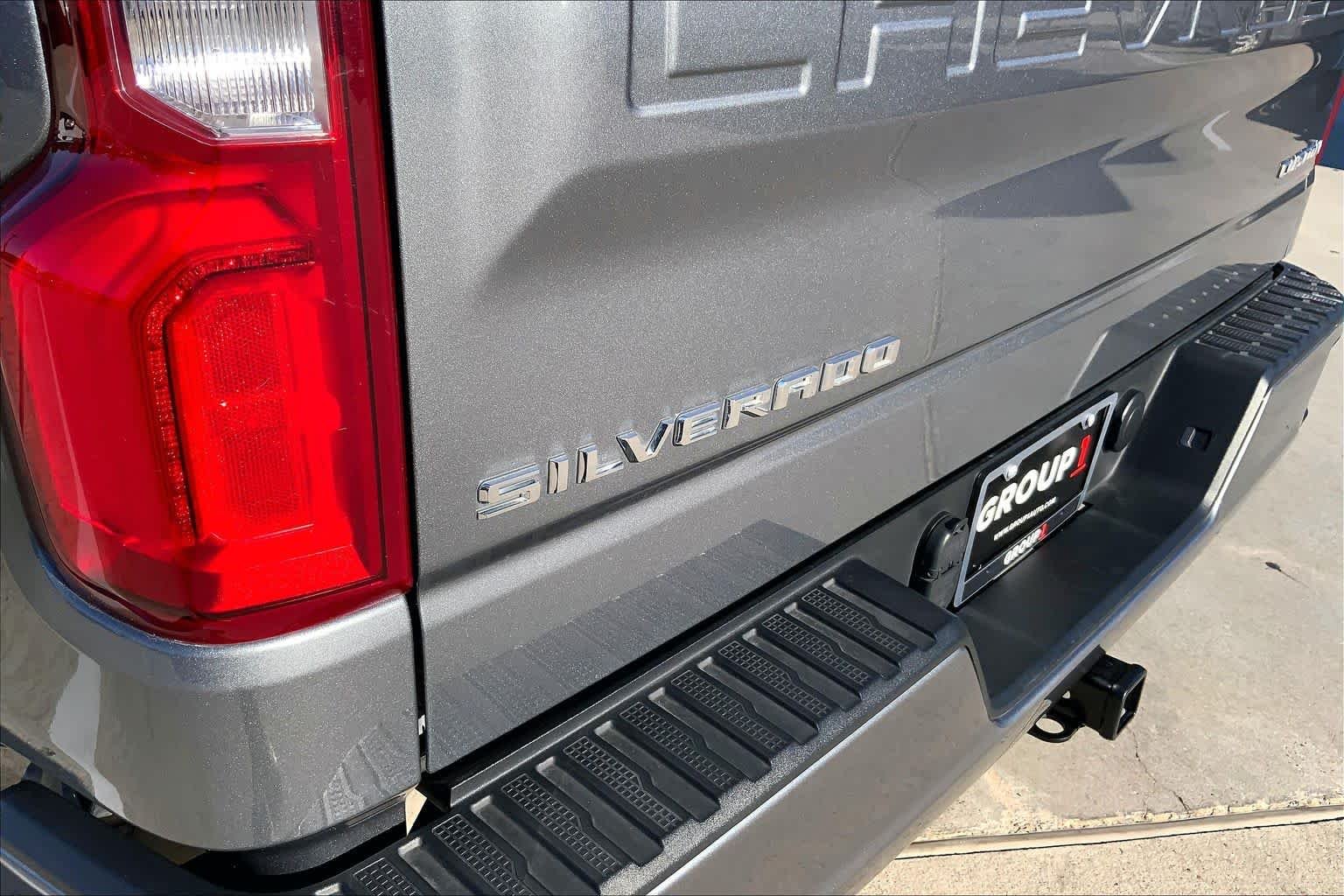 Used 2022 Satin Steel Metallic Chevrolet Custom image 29