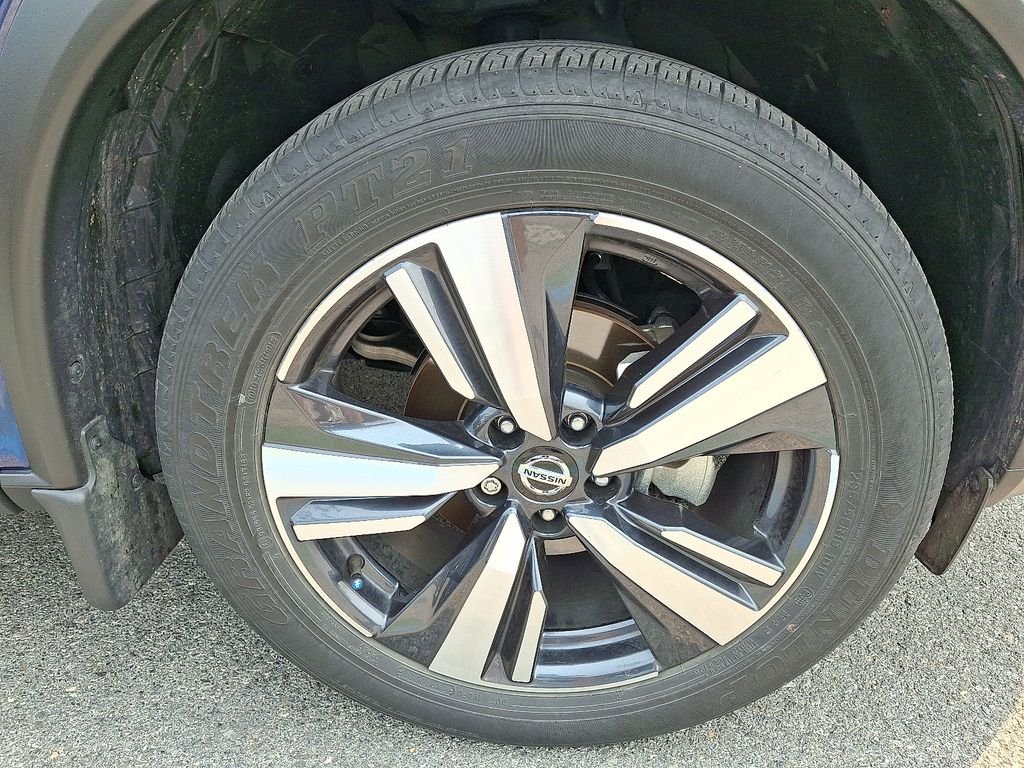 Used 2021 Blue Nissan SL image 7