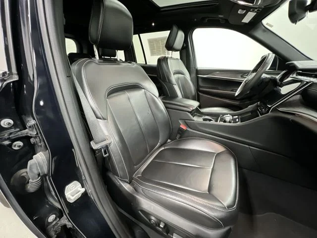 Used 2024 Black Jeep 4xe image 30