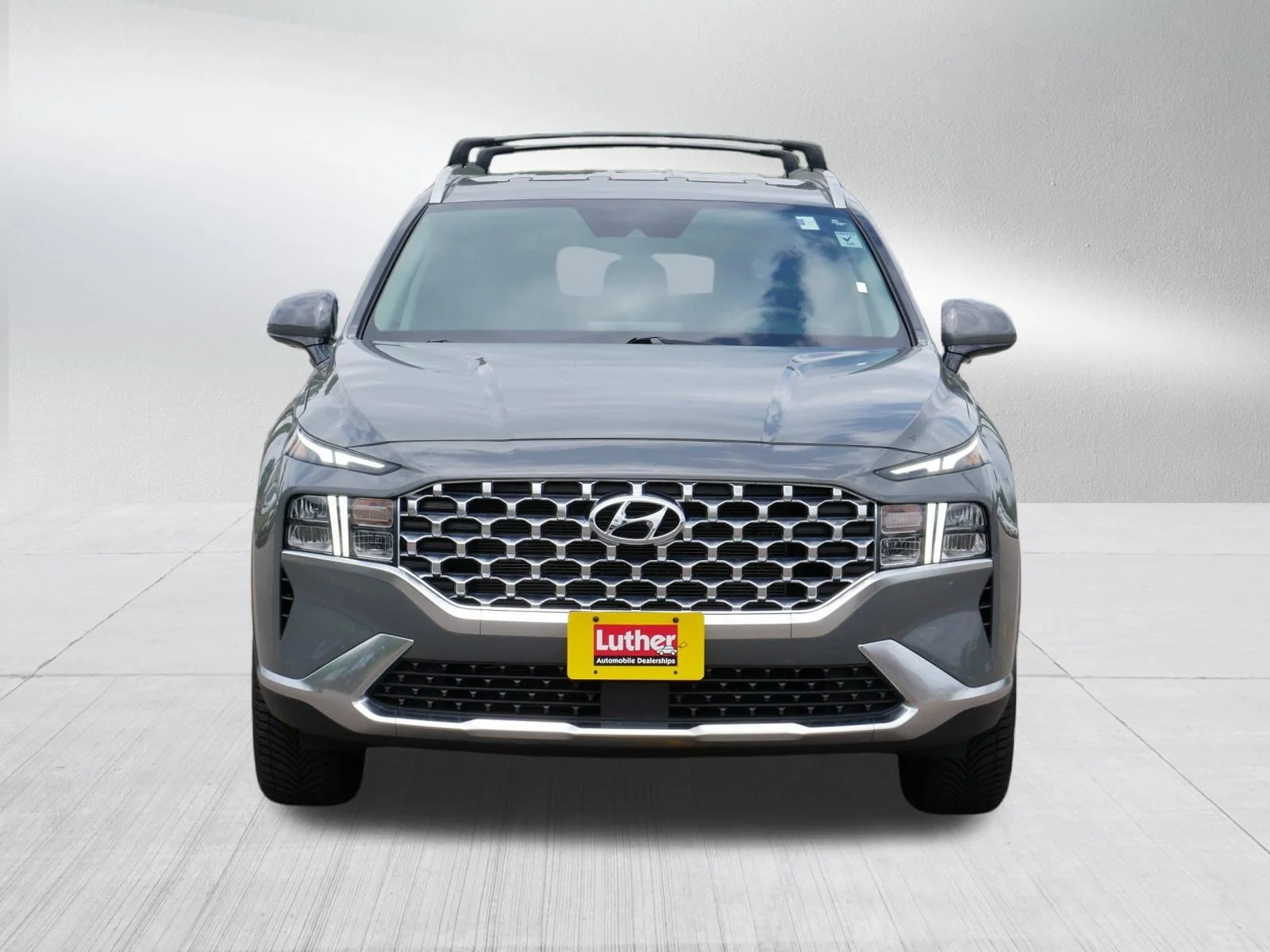 Used 2022 Hampton Gray Hyundai SEL image 2