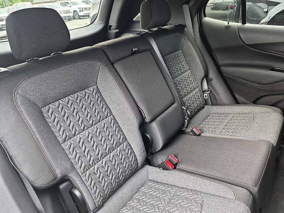 Used 2024 Sterling Gray Metallic Chevrolet LT image 31