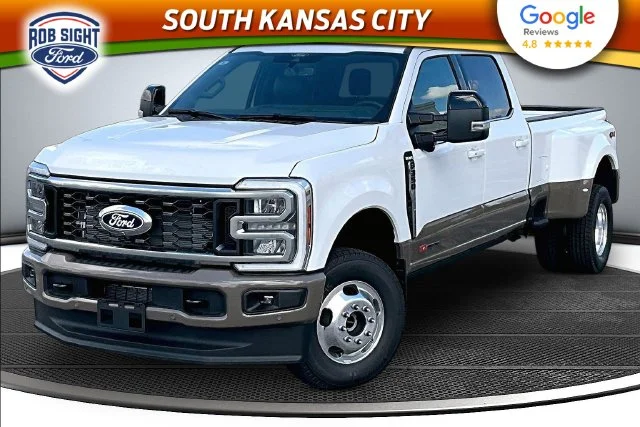 New 2027 Star White Metallic Tri-Coat Ford F-350® King Ranch® image 1