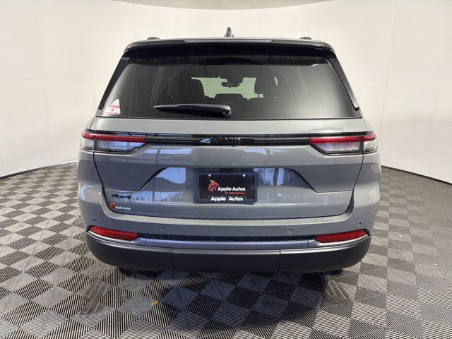 New 2027 Gray Jeep Altitude image 8