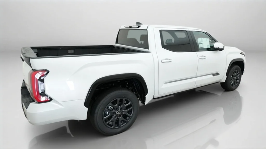 New 2026 Wind Chill Pearl Toyota Platinum image 17