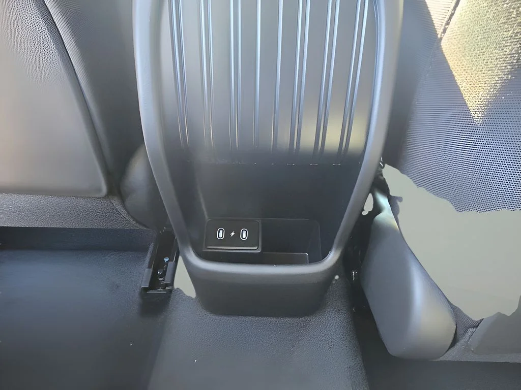Used 2026 Abyss Black Pearl Hyundai SE image 25