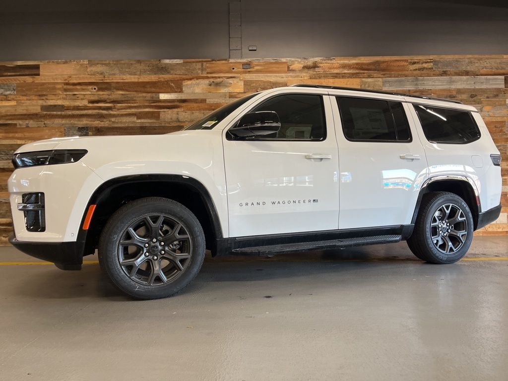 New 2026 Bright White Clear-Coat Exterior Paint Jeep Limited Altitude image 18