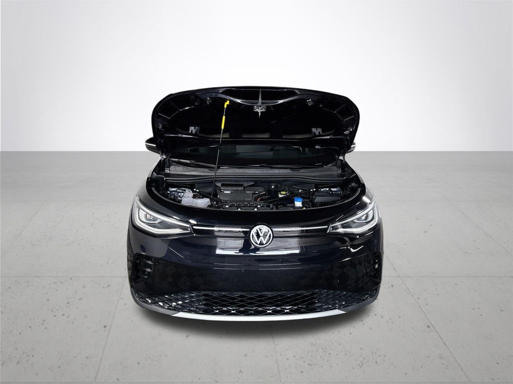 Certified Used 2023 Deep Black Pearl Volkswagen Pro S Plus image 25