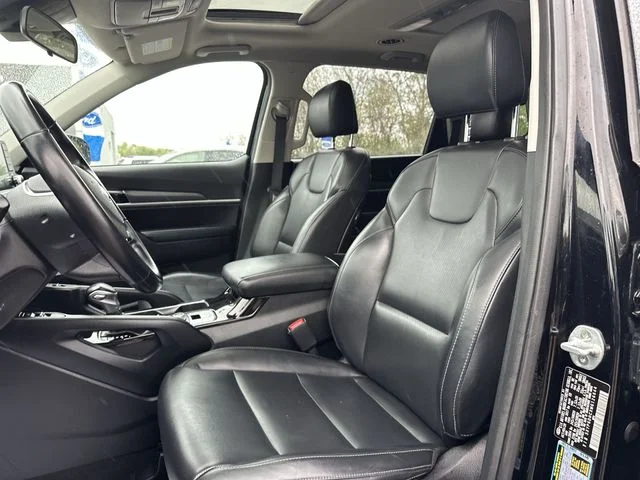 Used 2021 Black Kia S image 15