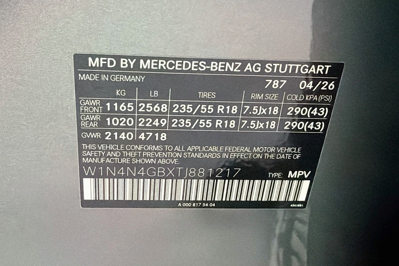 New 2026 Mountain Grey Metallic Mercedes-Benz GLA 250 SUV image 24