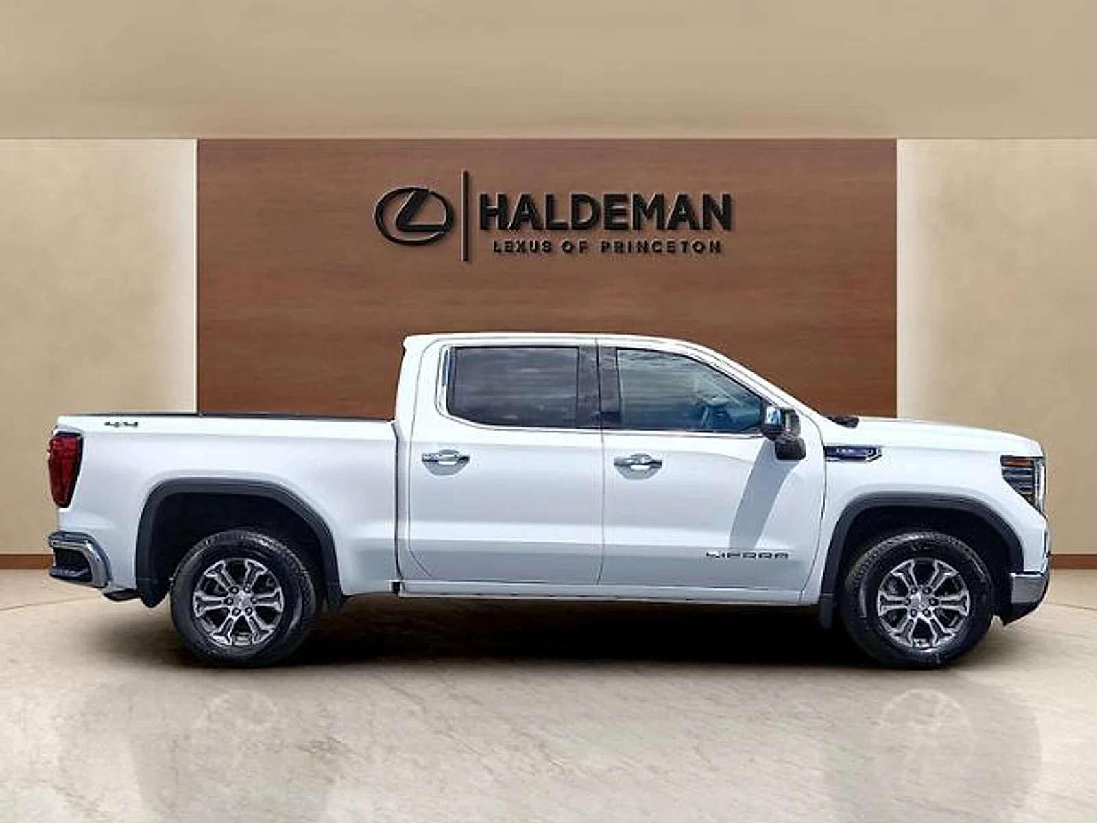 Used 2026 Summit White GMC SLT image 7
