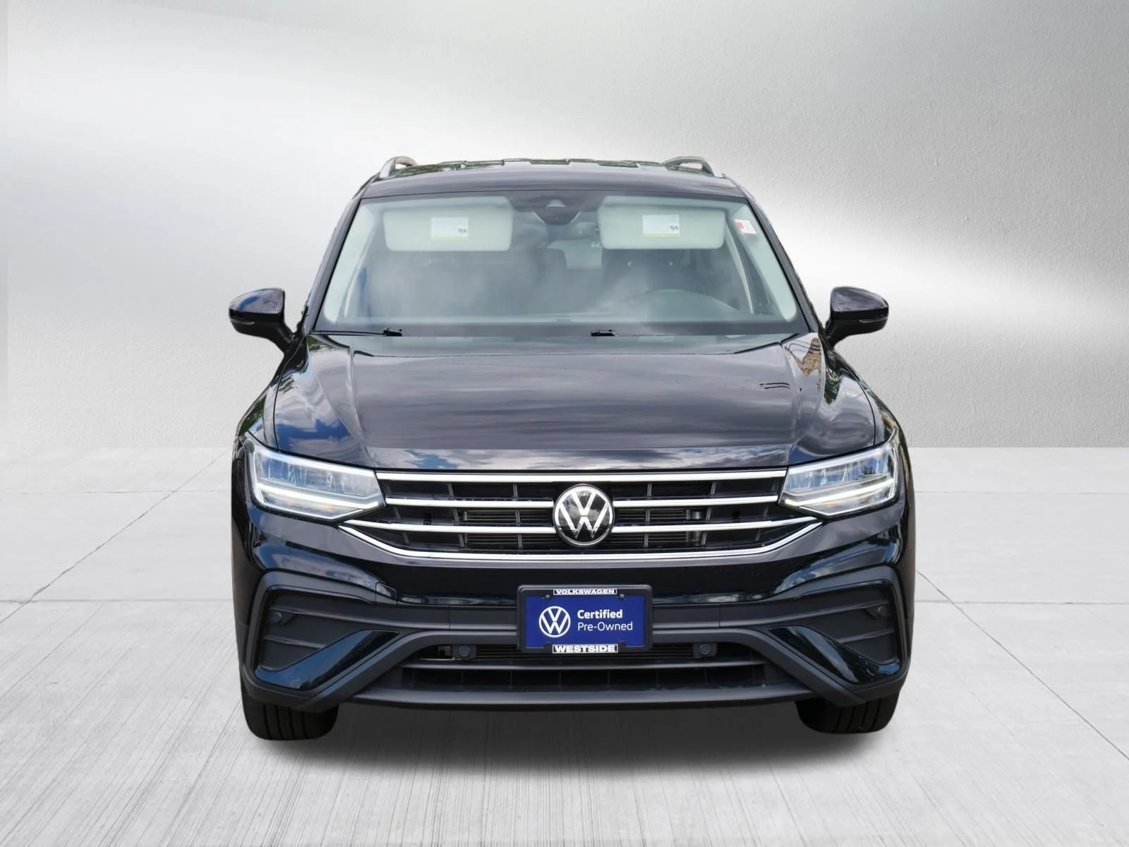 Certified 2023 Volkswagen Tiguan SE with VIN 3VV2B7AX3PM069863 for sale in Saint Louis Park, Minnesota