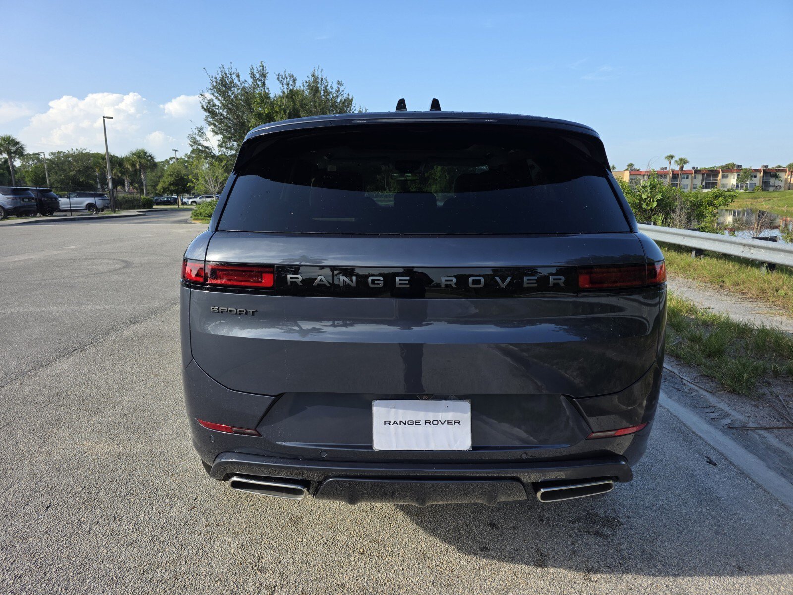 New 2026 Varesine Blue Land Rover P400 Dynamic SE image 6