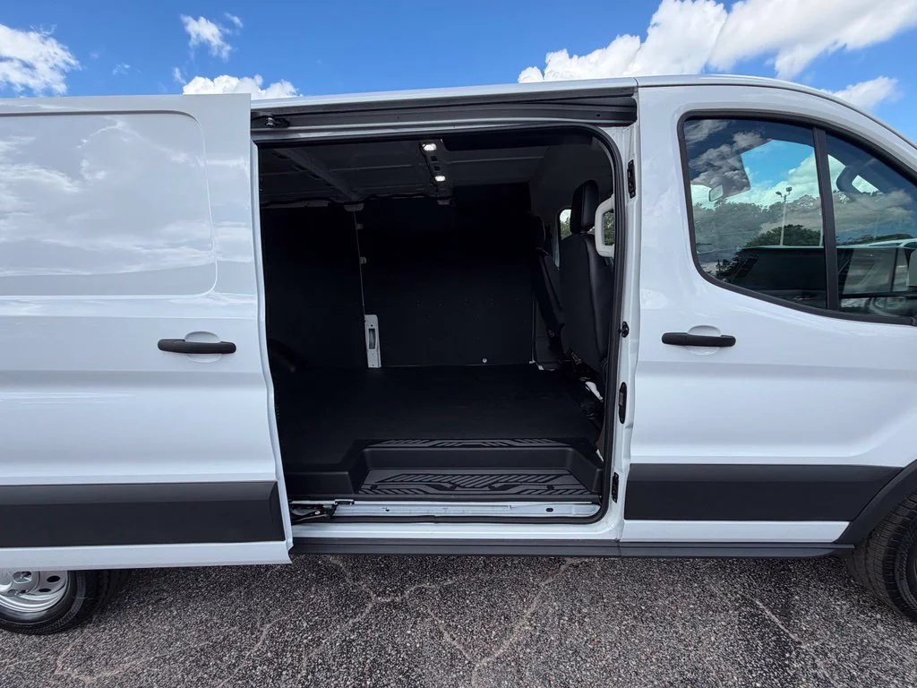 2025 Ford Transit Van Base - Photo 10