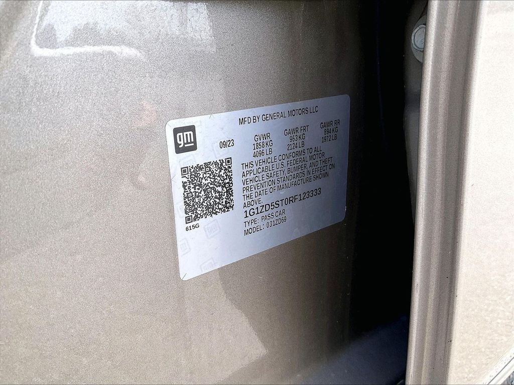 Used 2024 Gray Chevrolet LT image 32