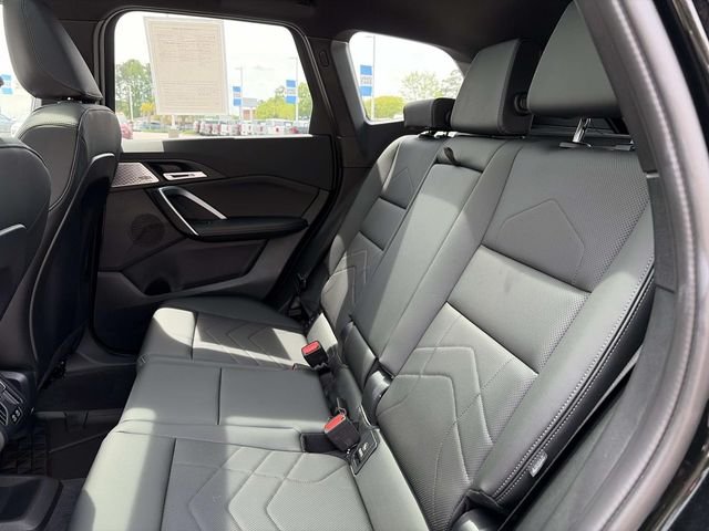 Used 2025 Black BMW xDrive28i image 13