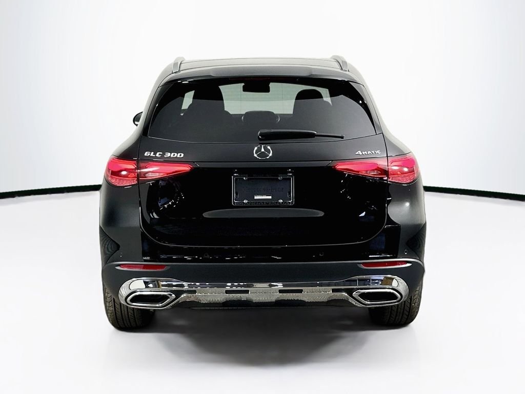 New 2027 Black Mercedes-Benz GLC 300 image 4