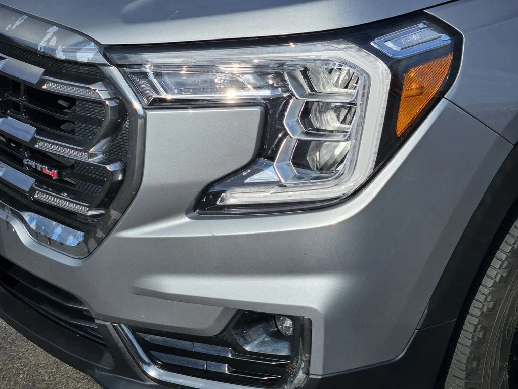 Used 2024 Silver GMC AT4 image 8