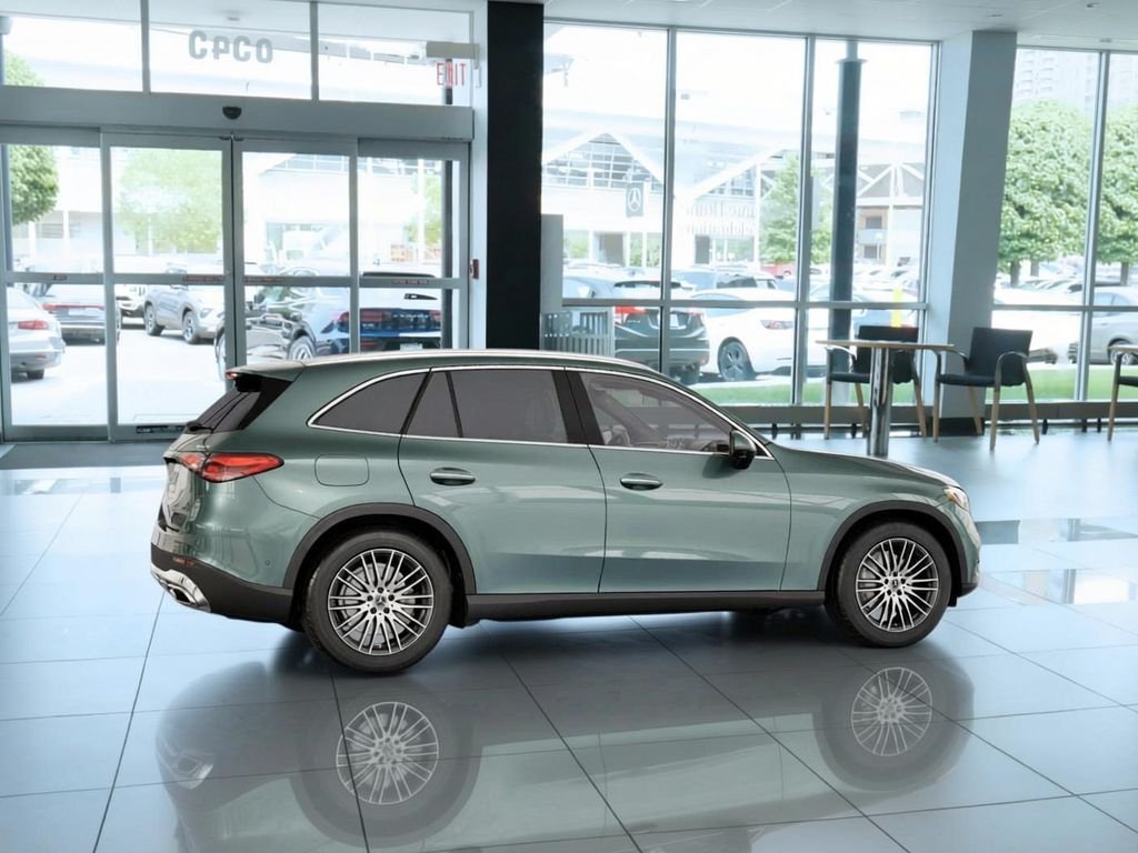 New 2026 Verde Silver Metallic Mercedes-Benz GLC 300 image 17