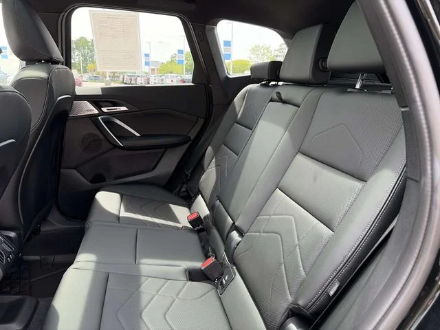 Used 2025 Black BMW xDrive28i image 13
