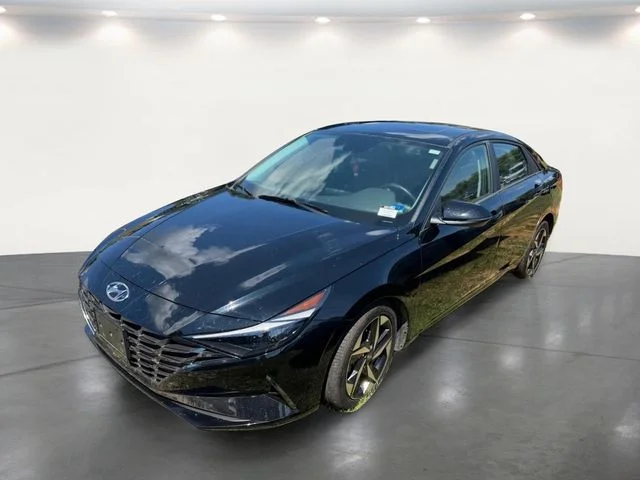 Used 2023 Black Hyundai Limited image 2