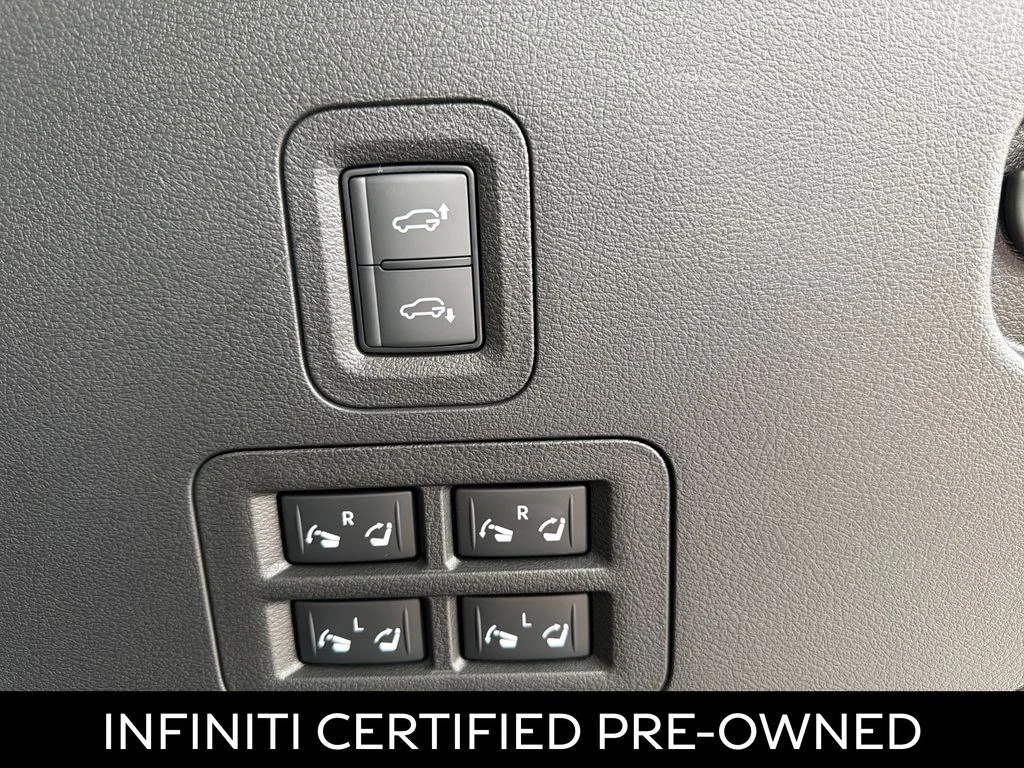 Certified Used 2026 Black Obsidian INFINITI LUXE image 34