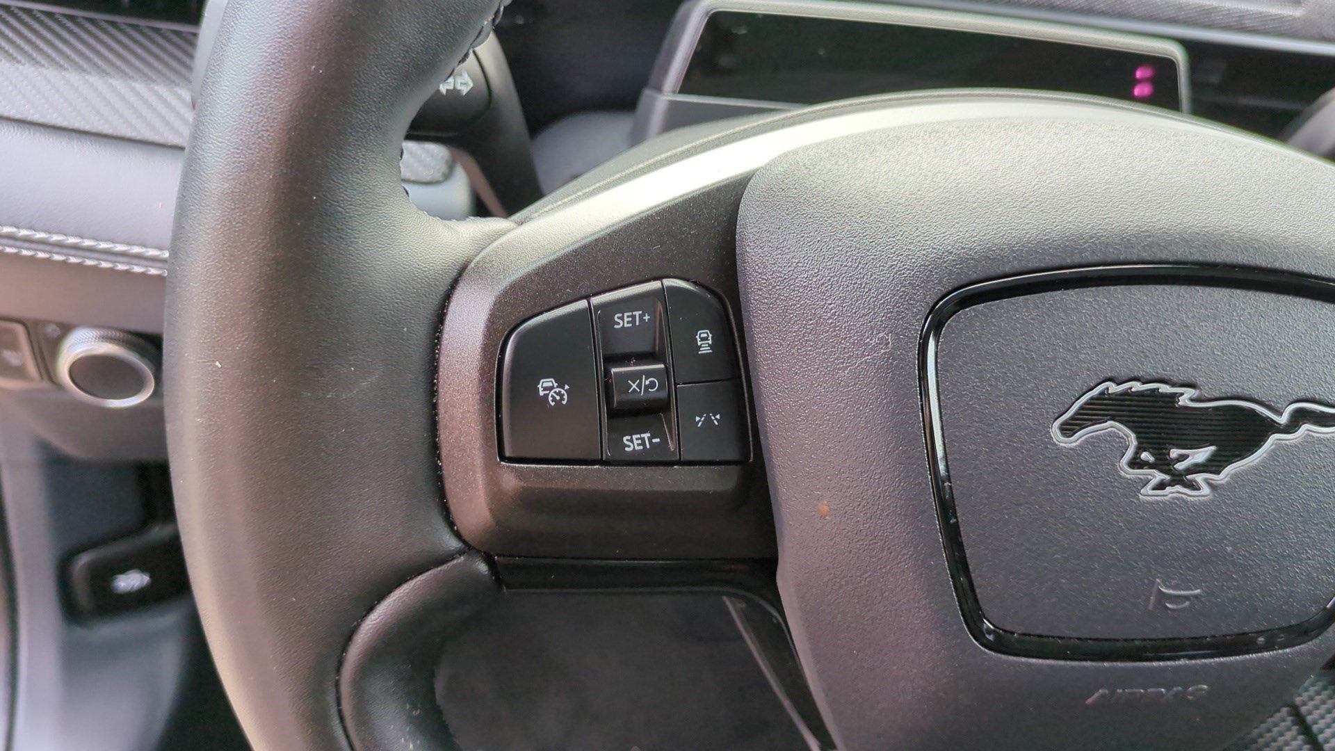 Used 2022 Gray Metallic Ford Premium image 17