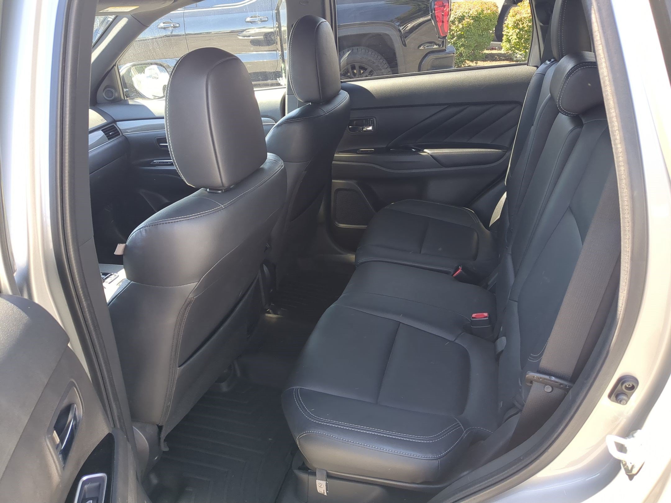 Used 2019 Alloy Silver Metallic Mitsubishi SEL image 26