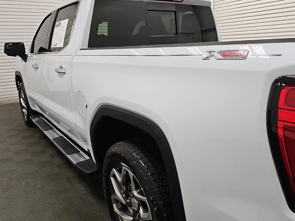 2026 GMC Sierra 1500 SLT - Photo 6