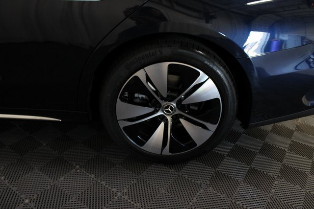 2026 Mercedes-Benz E-Class E350 - Photo 8