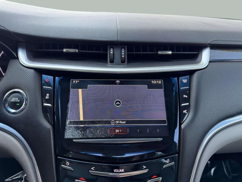 Used 2017 Silver Cadillac Luxury image 14