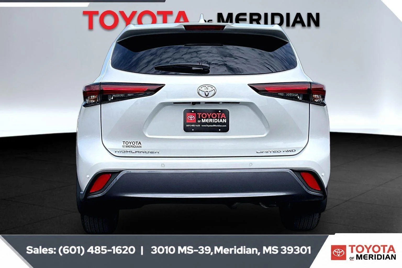 Used 2026 Wind Chill Pearl Toyota Limited image 4
