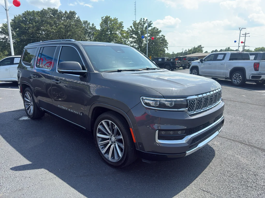 Used 2022 Baltic Gray Metallic Clearcoat Jeep Series II image 3