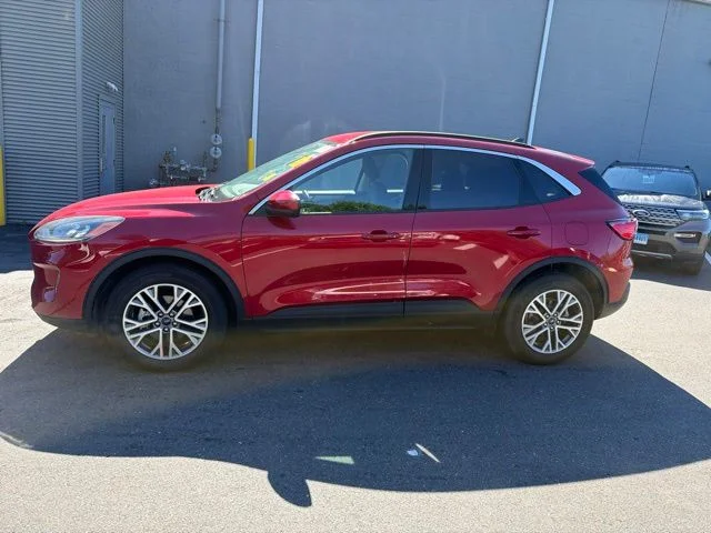 Used 2022 Red Metallic Ford SEL image 4