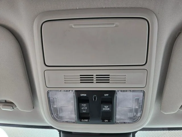 Used 2025 Black Honda EX-L image 27