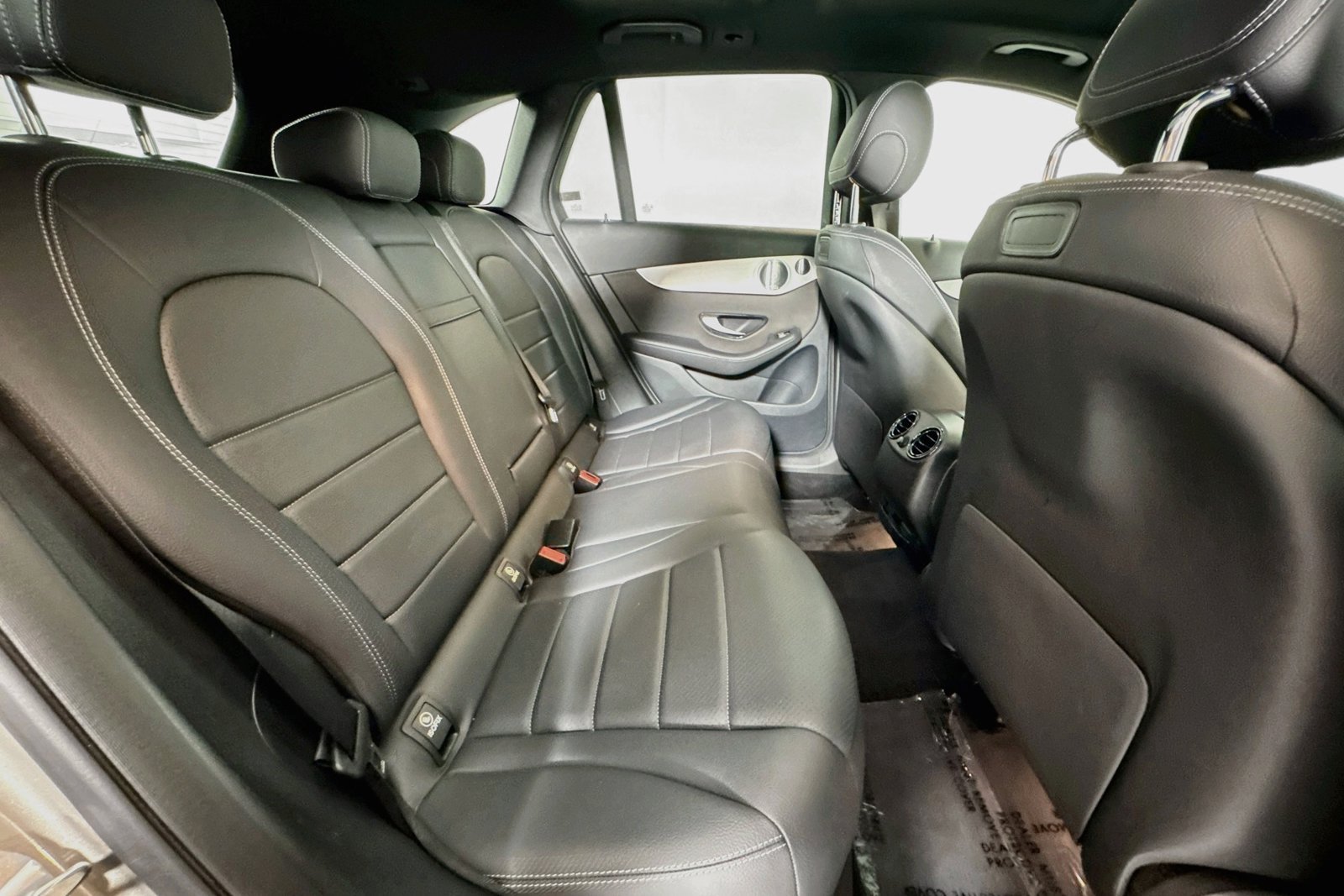 Used 2019 Mojave Silver Metallic Mercedes-Benz GLC 300 image 26