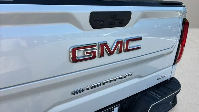 Used 2020 White GMC SLT image 41
