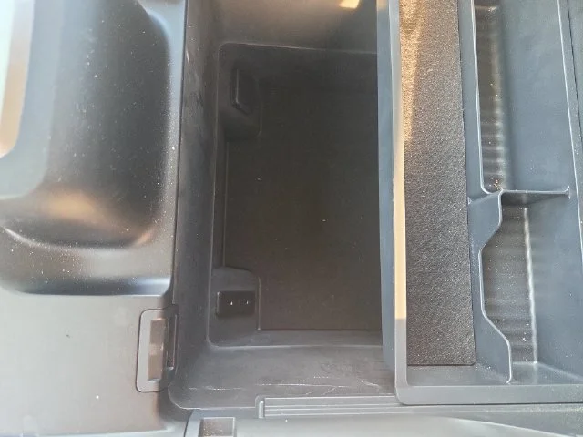 Used 2025 Gray Ford Active image 28